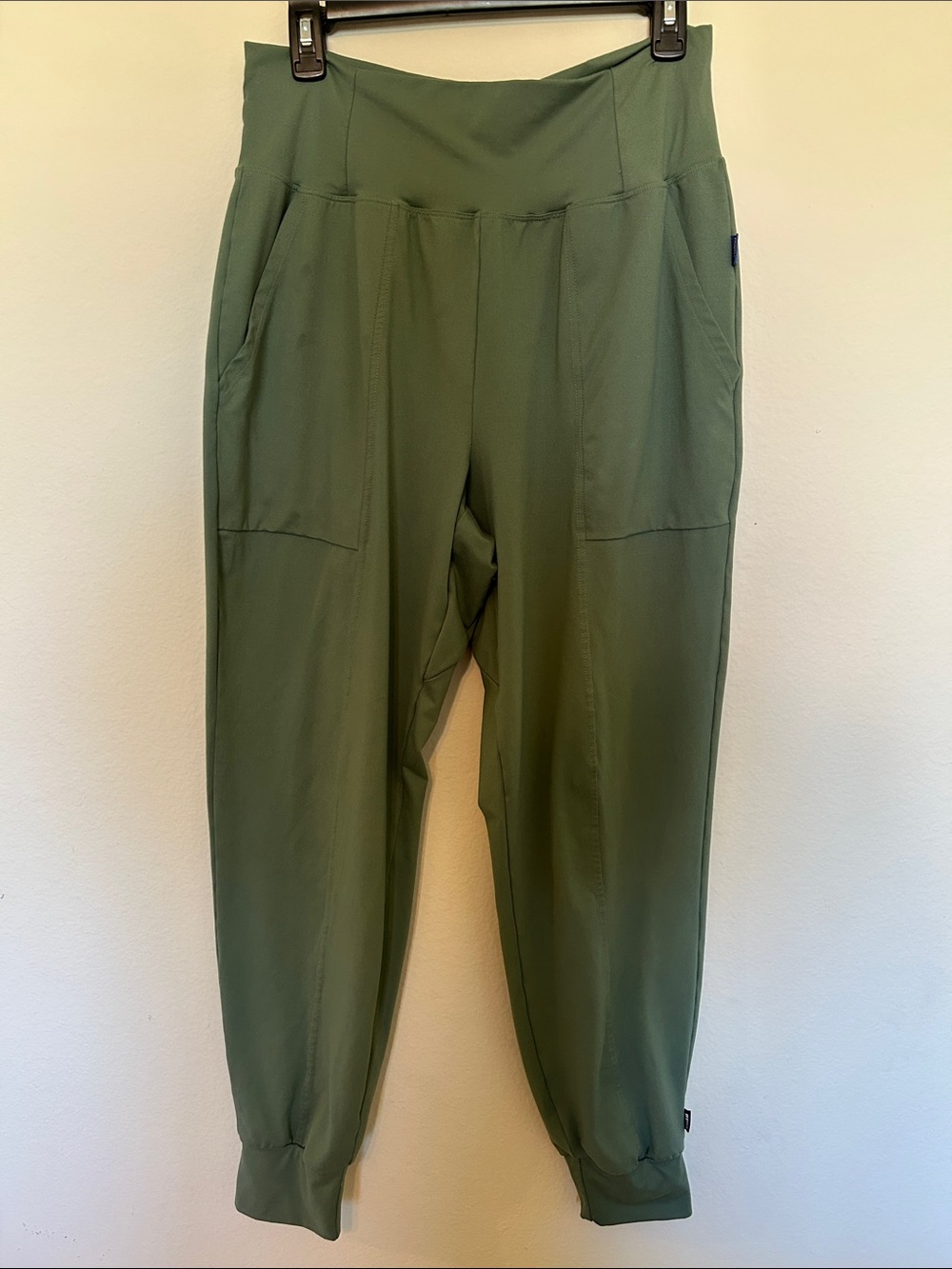 REI Women's Olive Green Jogger Pants